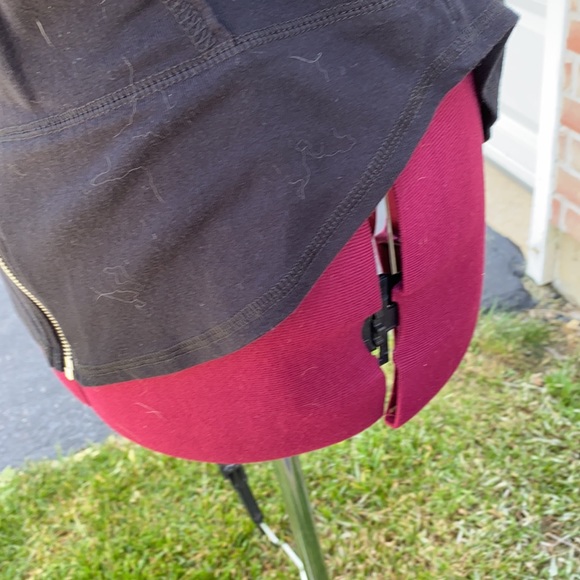 Use athletic jacket - Picture 2 of 7